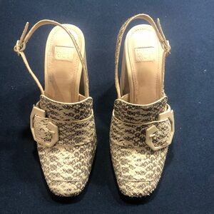 Louise et Cie Cream and Black Textured Mules. Excellent condition. Size 6 1/2